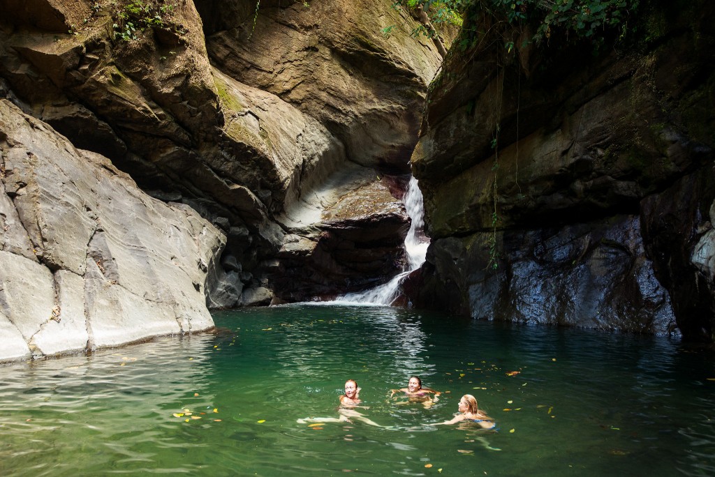 retreat_selva-armonia_yoga-november_2015-waterfall_lobos